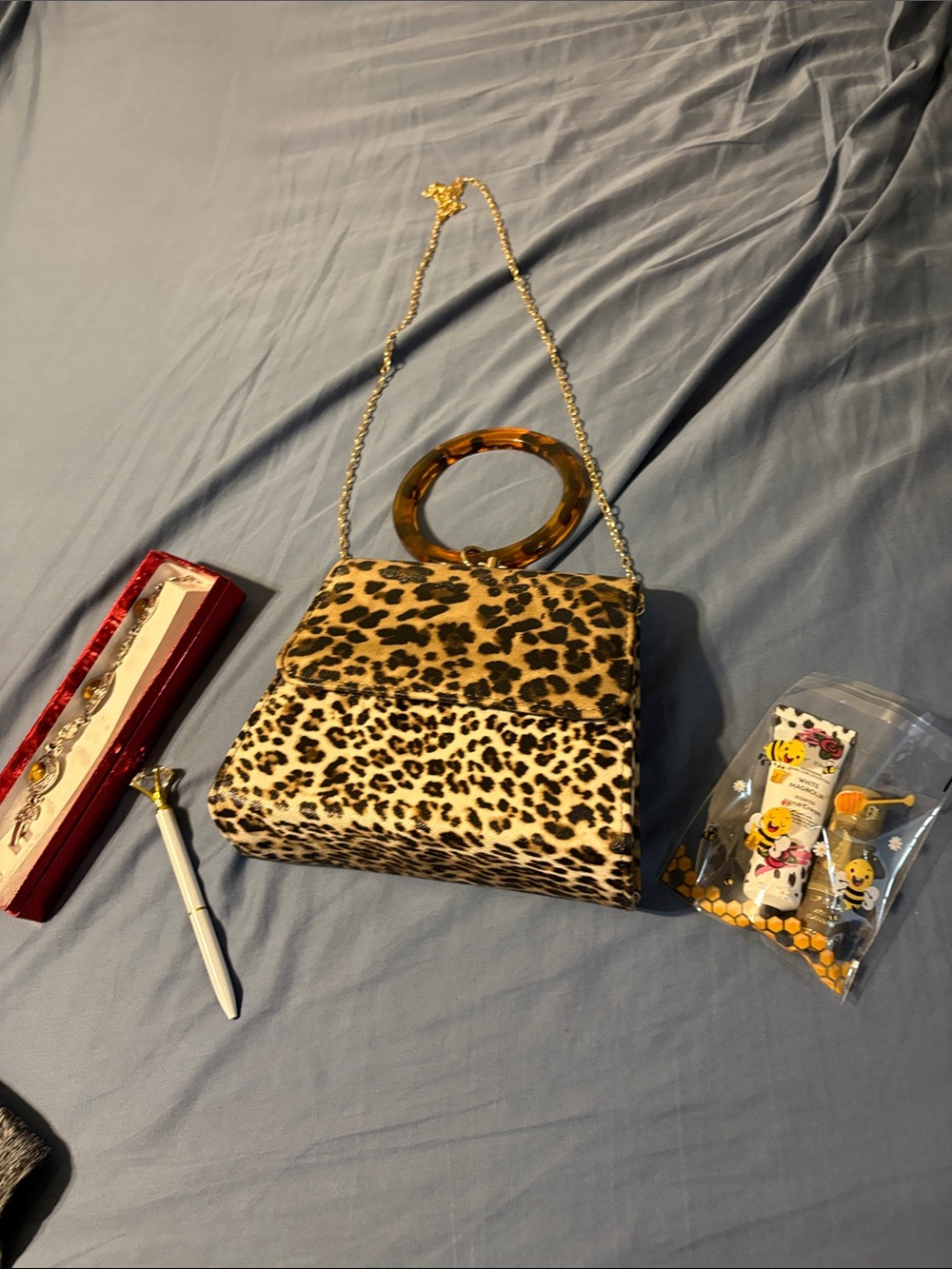 Leopard Print Crossbody Bag with Tortoiseshell Handle, bracelet and other items. - Picture 10 of 13